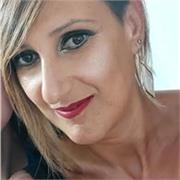 Laureata in Giurisprudenza impartisce lezioni di Diritto ed Economica, Italiano, ecc